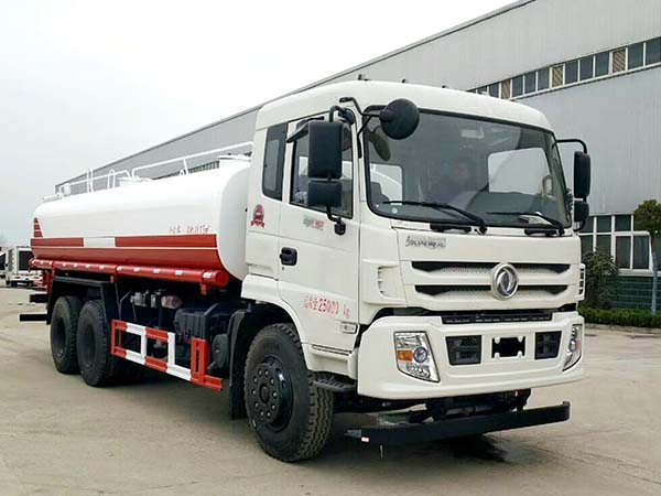 東風(fēng)后雙橋20噸綠化噴灑車