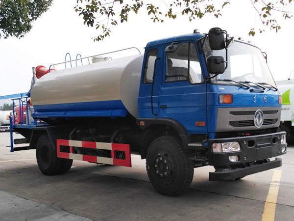 8方東風145灑水車 國五新款抑塵車