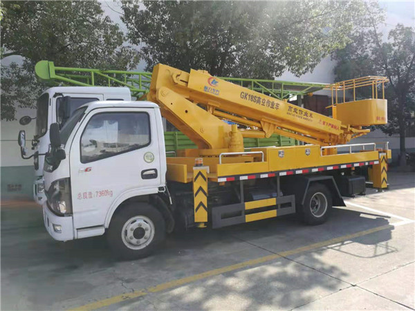 東風(fēng)國六18米伸縮臂高空作業(yè)車-程力直臂高空作業(yè)車